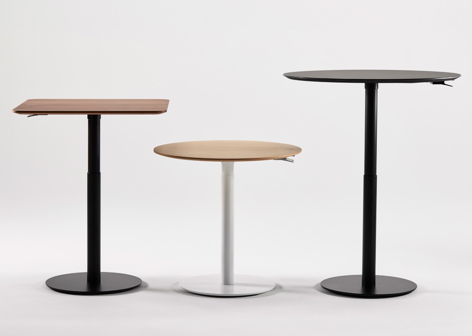 WB Sconnie Cantilever Chair