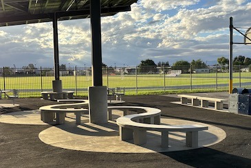 WB Sconnie Cantilever Chair