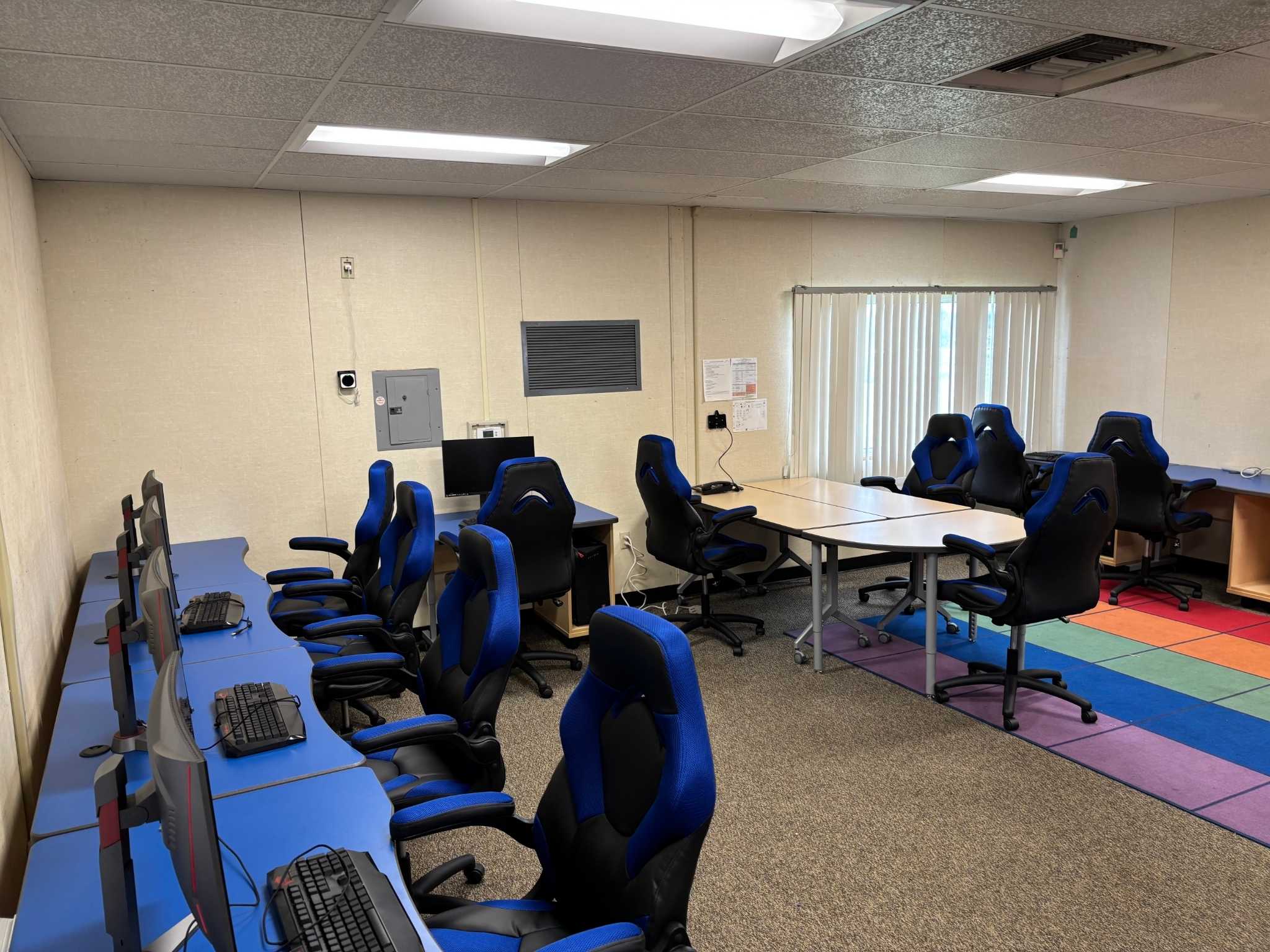 Oroville 2 Tables and Chairs